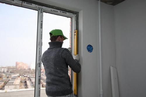 В какое время года наиболее выгодно заказывать остекление. Лучшее время для остекления квартиры или Почему окна лучше ставить зимой