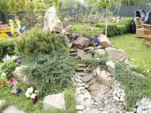 Клумбы и цветники своими руками из подручных средств. Виды 16 Клумбы и цветники своими руками из подручных средств. Виды 16