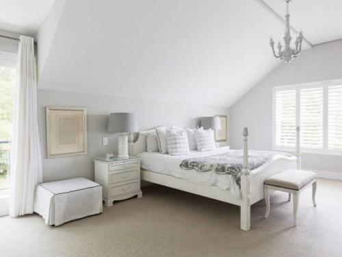 Белая мебель для спальни. Основы оформления спальни