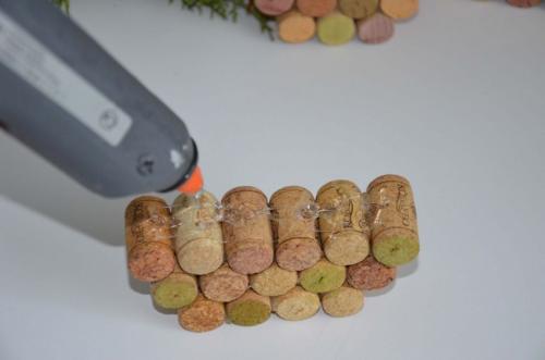 Поделки своими руками из всякой всячины. Поделки из всякой всячины — 100 фото красивых вещей из подручных материалов для украшения дома