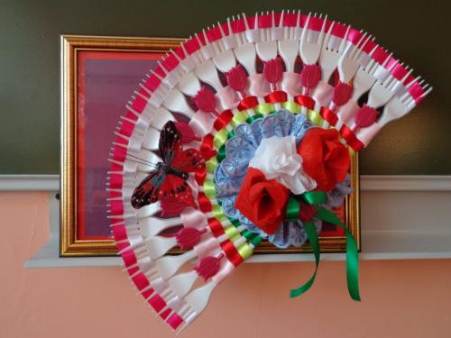 Поделки своими руками из всякой всячины. Поделки из всякой всячины — 100 фото красивых вещей из подручных материалов для украшения дома