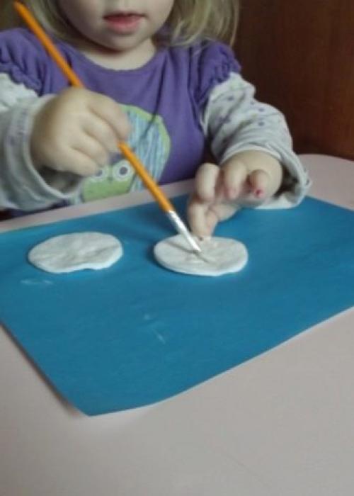 Поделки для детей 3 лет — делаем своими руками дома: руководство для девочек и мальчиков по работе с бумагой, пластилином и ватой 33