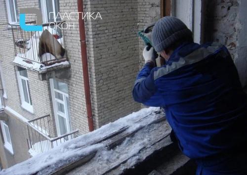 Можно ли ставить пластиковые окна зимой в Москве и области: все за и против 01