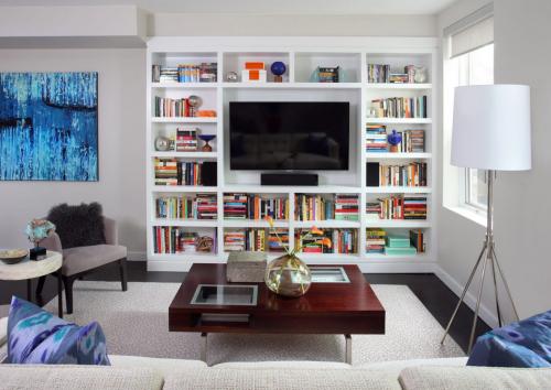 Акцентная стена в прямоугольной комнате. Интерьер прямоугольной гостиной