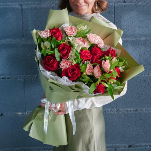 Какие альтернативы можно использовать вместо натуральных лепестков роз. Какие цветы подарить вместо роз: 5 альтернатив