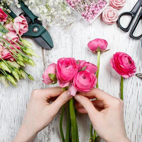 Как сочетать сердце из роз с другими романтическими элементами. Розы в свадебной флористике: тренды и лучшие комбинации