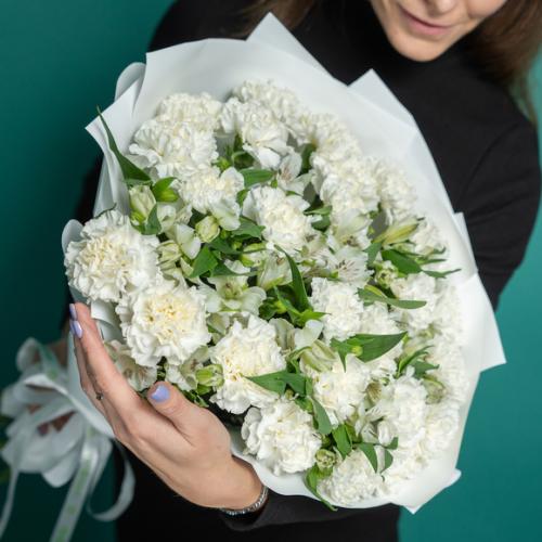 Какие альтернативы можно использовать вместо натуральных лепестков роз. Какие цветы подарить вместо роз: 5 альтернатив