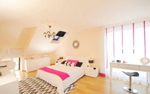 Лепестки роз на кровати: 10 лучших идей для романтического настроения 14