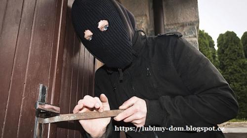 Как обезопасить пластиковый погреб от воров. Как защитить подвал перед отъездом в отпуск