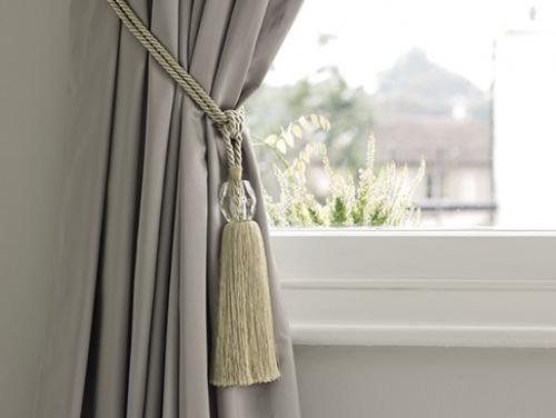 От выбора ткани до установки: этапы создания стильных штор 22