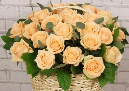 Почему букет роз на постели – это идеальный романтический жест 11