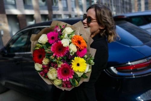 Почему букет роз на постели – это идеальный романтический жест 18