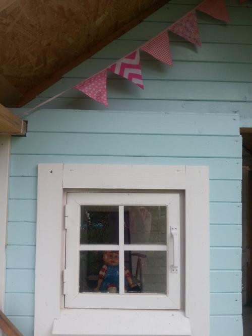 Нужно ли учитывать предпочтения ребенка при дизайне детского домика на даче. Детский домик на участке