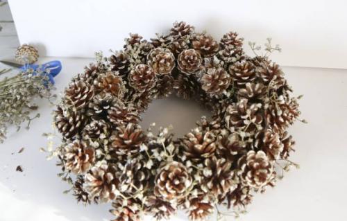 Как можно использовать желуди и шишки при создании поделок на тему осени. Осенние поделки из шишек (быстро и красиво своими руками)