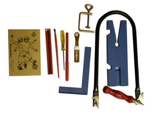 Какие техники используются при резьбе по фанере лобзиком. Инструмент и особенности его использования