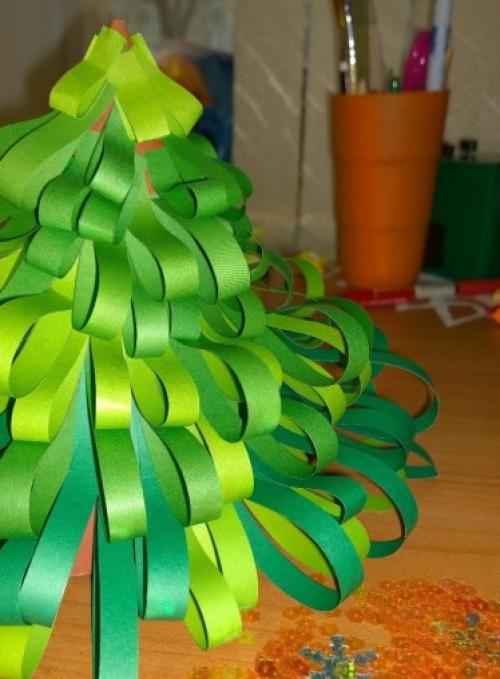 Поделка в детский сад новогодняя елка. Елка на Новый год 2023 из бумаги