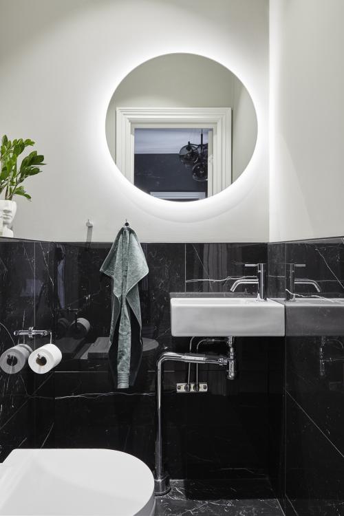 Каким образом можно добавить освещение в декорированный торшер. Продумать световые сценарии для разных комнат