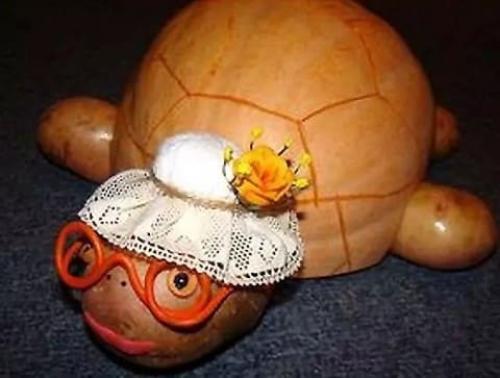 Экибана из тыквы на осенний праздник. Поделки из тыквы на тему «Осень» своими руками