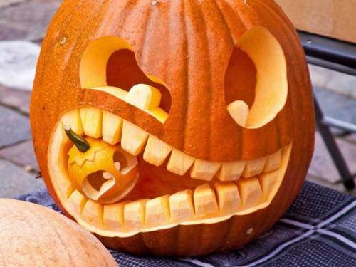 Поделки из тыквы грушевидной. Поделки из тыквы: карета, снеговик, ваза, волшебный домик и посуда. Видео + фото примеры готовых работ