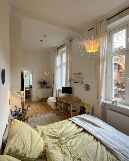 Перед сном мы предлагаем вам заглянуть в гости, в этот светлый и прекрасный оазис уюта и света. 06