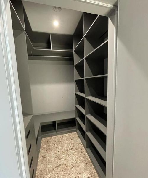 Только-только закончили ремонт. 01