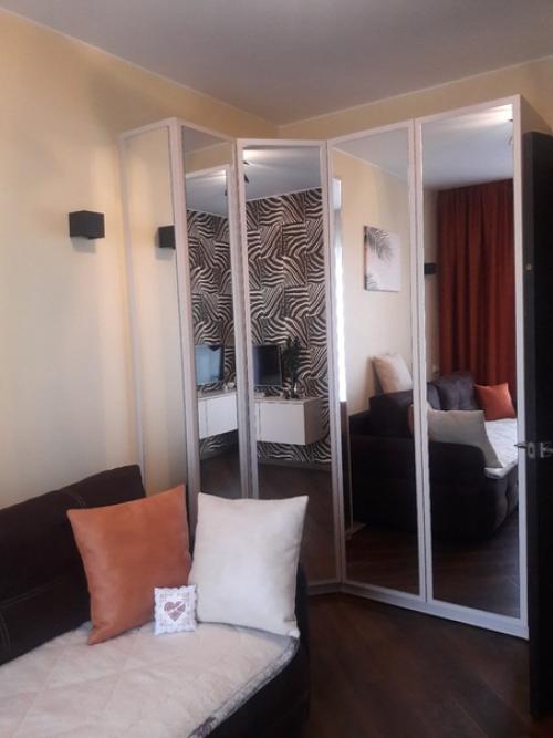 Всем здравствуйте!  У меня совсем не сканди, но очень нравится группа, и часто листаю ваши красивые интерьеры! 09