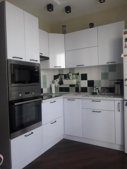 Всем здравствуйте!  У меня совсем не сканди, но очень нравится группа, и часто листаю ваши красивые интерьеры! 08