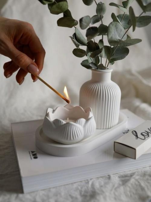 Изделия из гипса для интерьера: нежные украшения вашего дома.