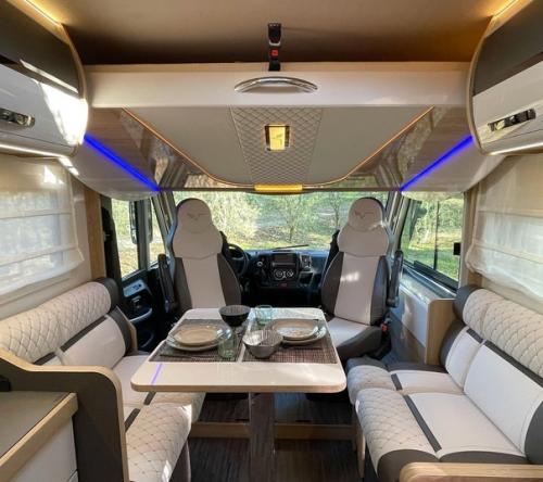 Итальянская фирма Mobilvetta начала свою работу в 1961 году как производитель мебели. 01