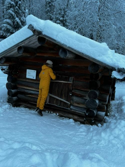В малых корелах с большой компанией. 08