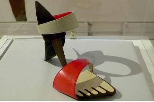 Андре Перуджа - мастер, который превратил туфли в маленькие скульптуры. 01