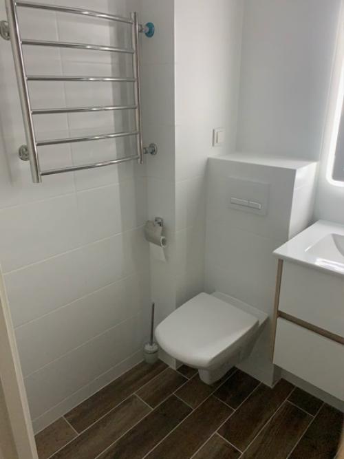 Компактный санузел площадью всего 4 кв. 02