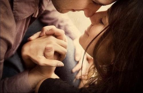 Чем характерны отношения с эмотивом?