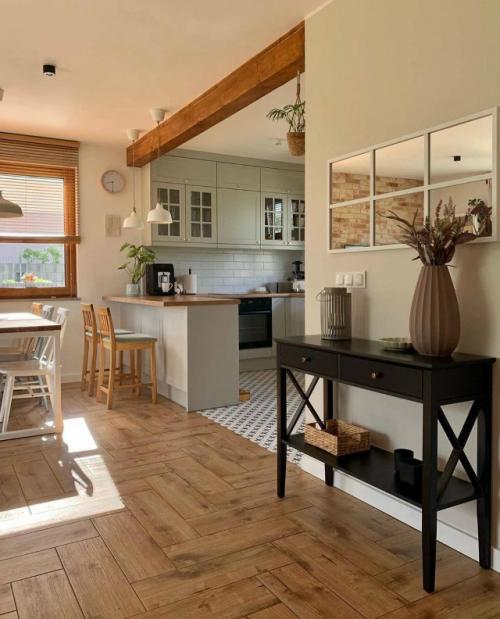 Интерьер создаёт атмосферу спокойствия и гармонии.  