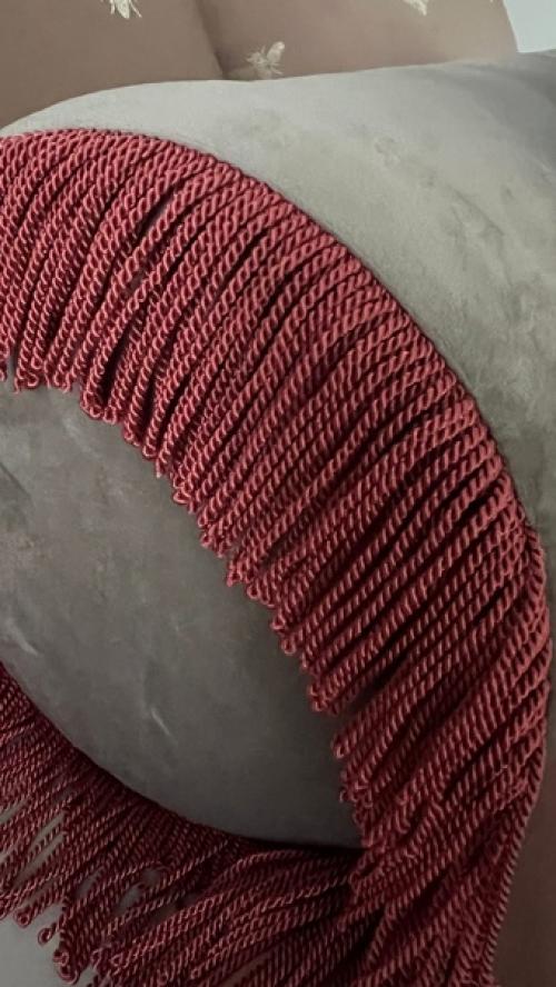 Этот год мне хочется завершить прекрасным проектом который нам бережно передала дизайнер интерьера @Liliya. 04