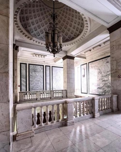 МГУ - самая высокая, самая технически оснащённая, самая населенная и самая дорогостоящая высотка из всех сталинских высотных зданий. 07