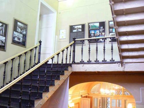 Чугунное литье в АРХИТЕКТУРЕ омского генерал-губернаторского дворца. 01 Чугунное литье в АРХИТЕКТУРЕ омского генерал-губернаторского дворца. 01