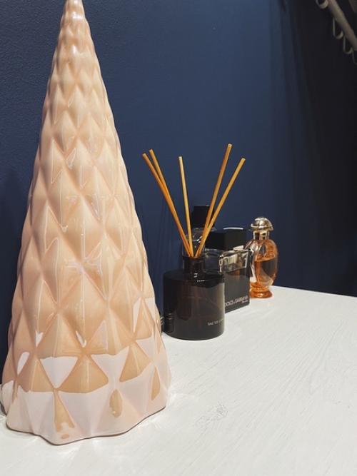 Хочу поделиться результатом, наконец - то доделали прихожую в какой-то момент решили полностью перекрасить и уйти в цвет, ни на минуту не пожалели. 03