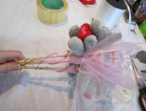 Букет из киндер - сюрпризов и мягких игрушек? 04