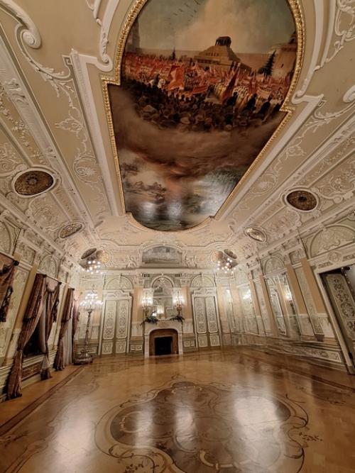 У особняка Елисеевых - талион империал отеля - необыкновенная история. 01