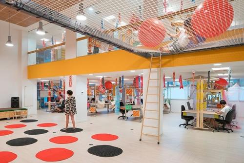 Эклектичный коворкинг - центр в Мадриде / Izaskun Chinchilla. 01