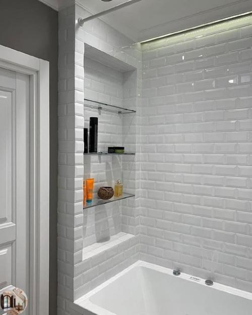 Первые 4 кадра - проект, последние - его реализация. 05