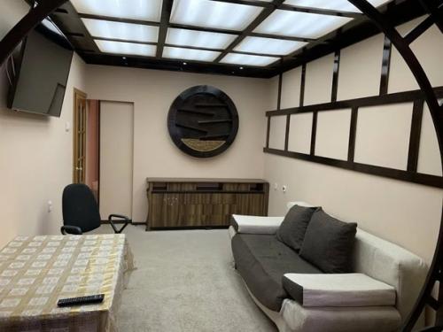 А вот так выглядит наша уникальная зонированная гостиная, такой точно нет ни у кого. 02