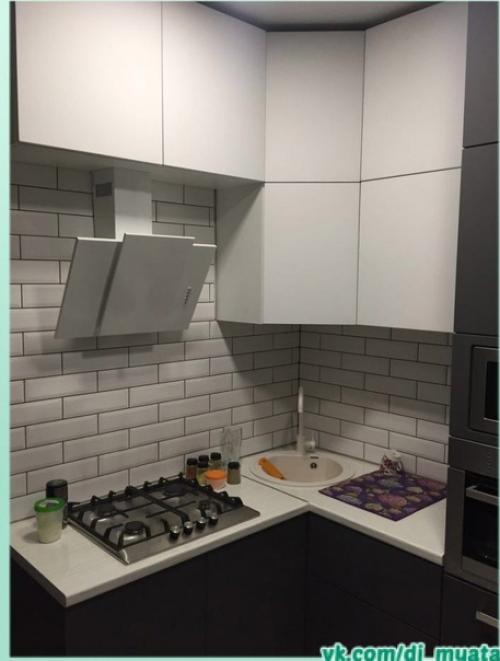 Современная кухня. В тёмных оттенках. 03