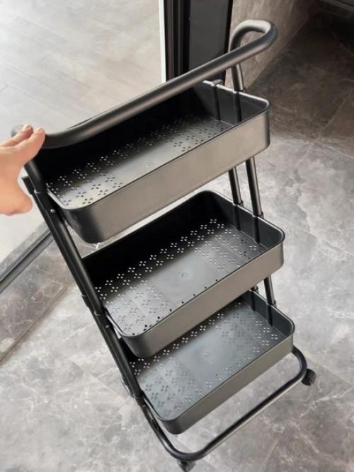 Универсальная этажерка для кухни и ванной поможет систематизировать и упорядочить ваше пространство. 01