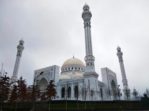 Чеченская республика г. шали, мечеть Гордость Мусульман. 02