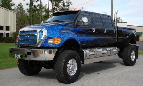 Один из самых больших пикапов мира Ford F - 650?
