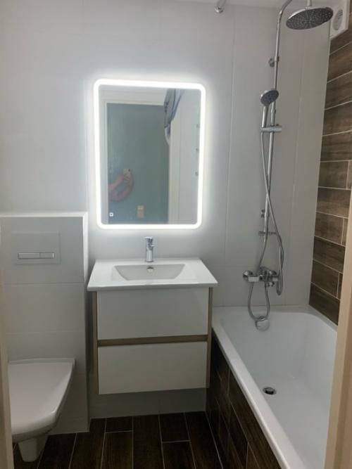 Компактный санузел площадью всего 4 кв. 01