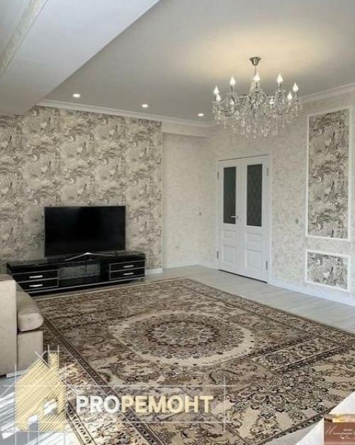 Результат ремонта. Интерьер в светлых тонах выполнен. 02