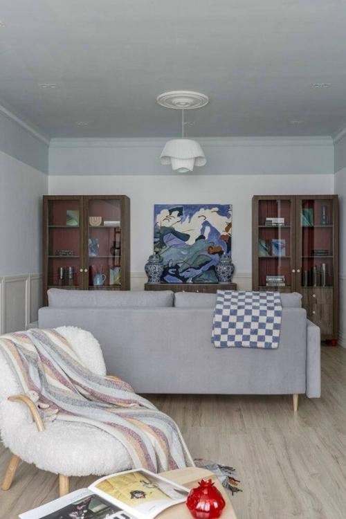 Микс фактур и сочных красок в двухкомнатной квартире. 02